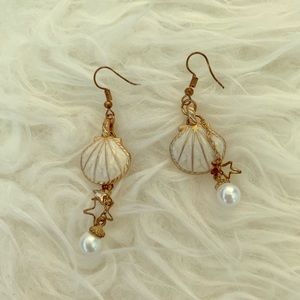 vintage shell earrings with star and pearl